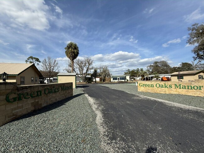 Building Photo - 6407 SE 108th St