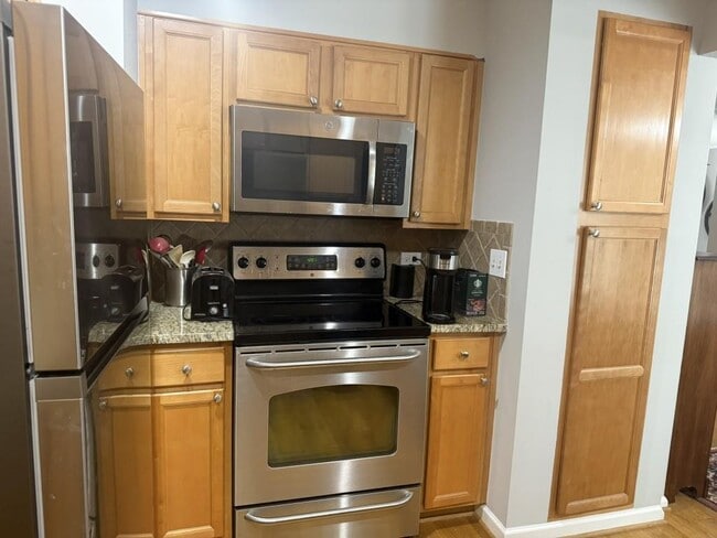 Building Photo - 54 La Rue Pl NW