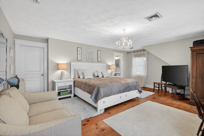 Building Photo - 27 Lower Dam Way