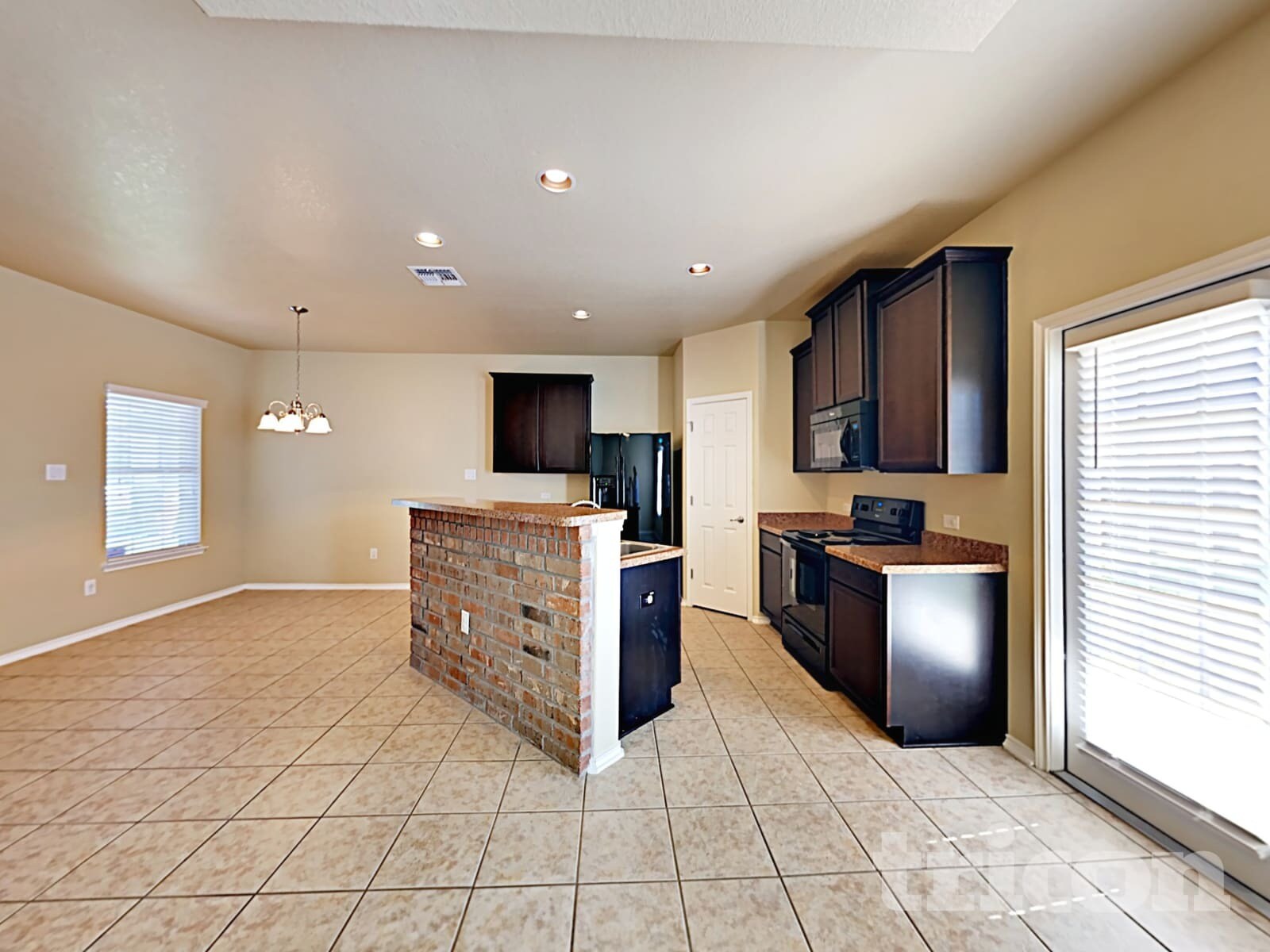 Building Photo - 3846 Bogie Way