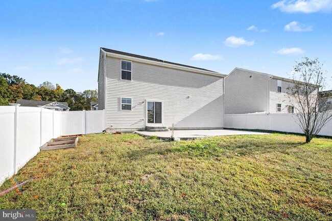 Building Photo - 105 Harper Ln