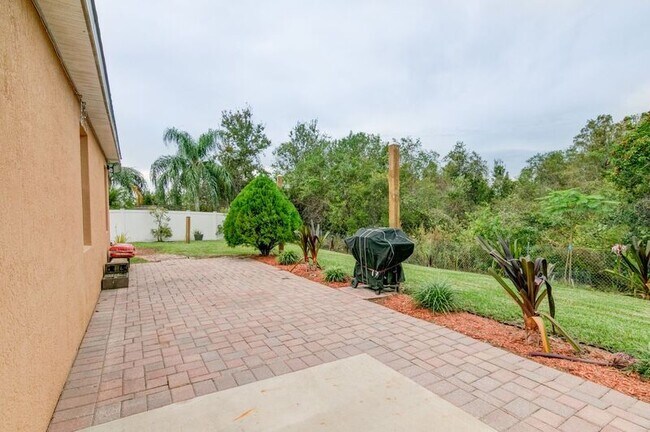 Building Photo - 1511 Whitewater Falls Dr