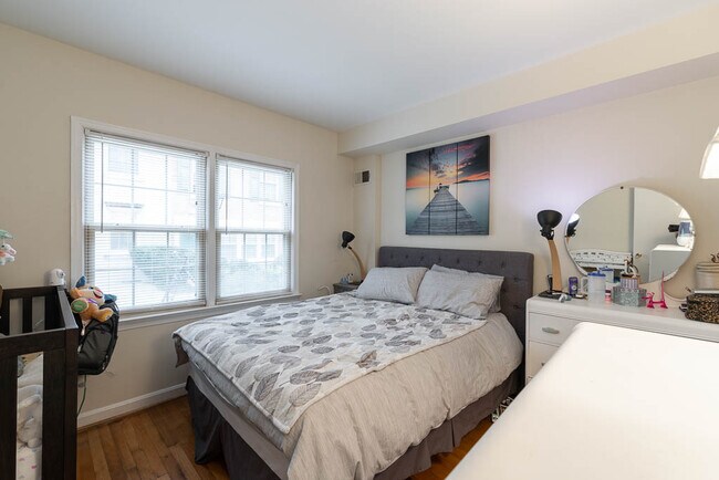 Building Photo - 4450 MacArthur Blvd NW