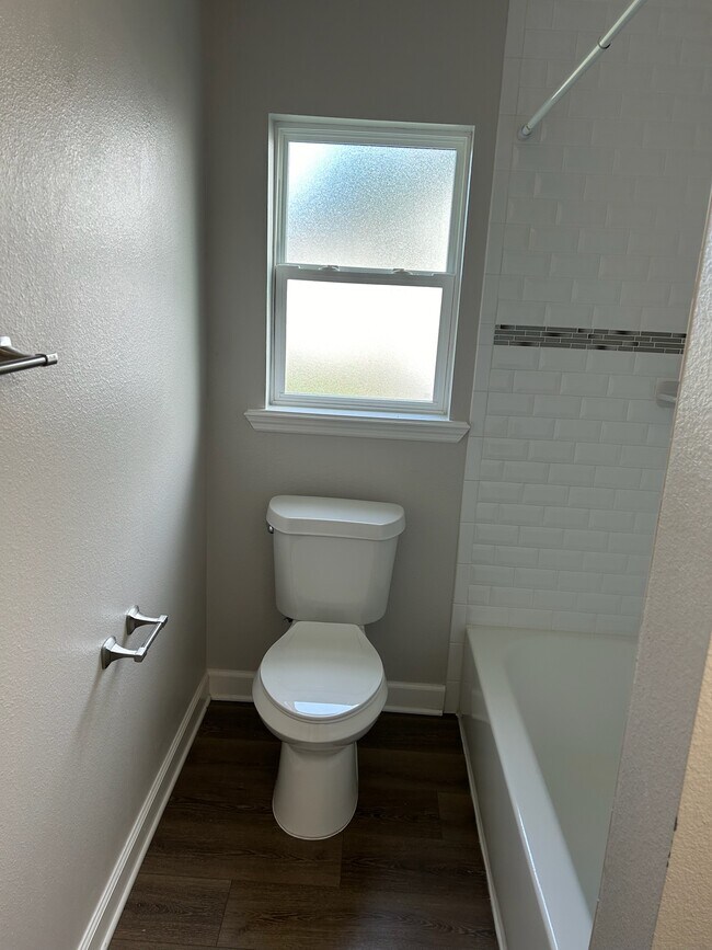 Building Photo - 2632 Panfish Dr