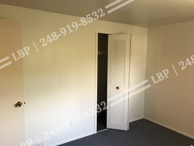 Building Photo - 5925 Inkster Rd