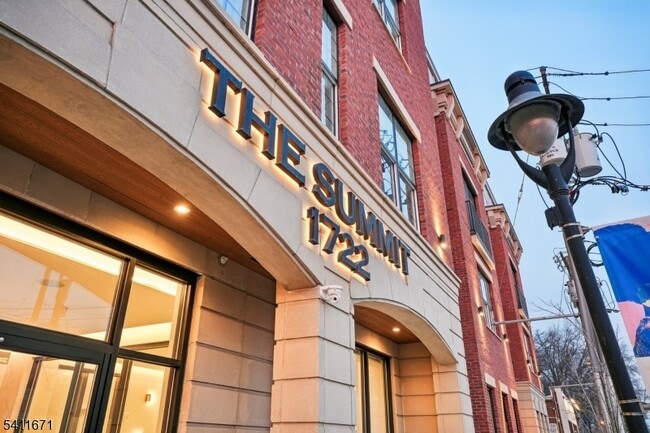 Building Photo - 1722 Springfield Ave