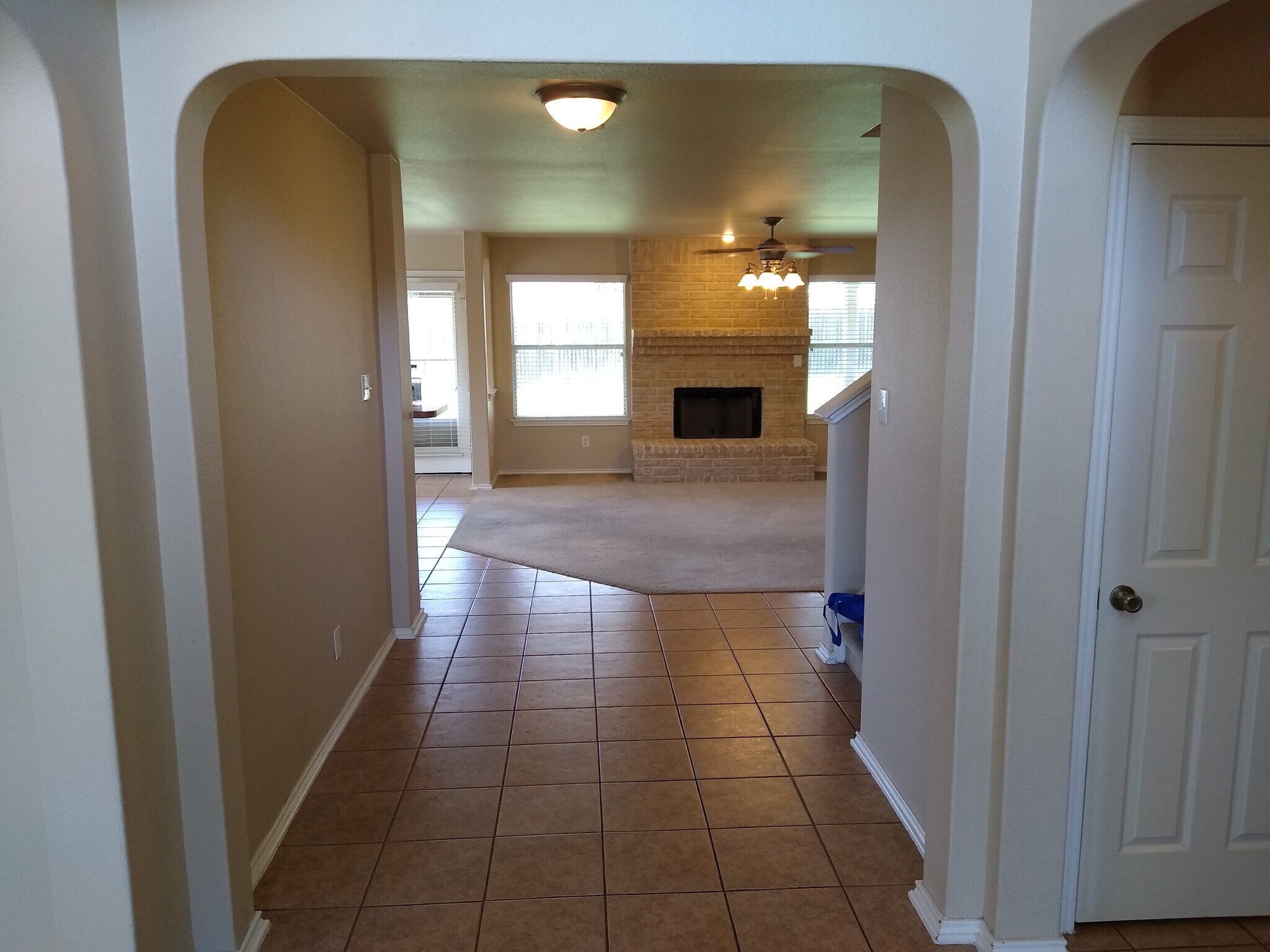 Entry (Pre-Remodel) - 10951 Mustang Spring