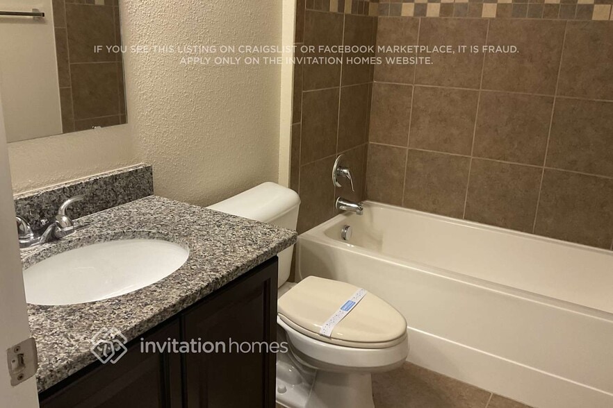 Building Photo - 7806 Sloewood Dr