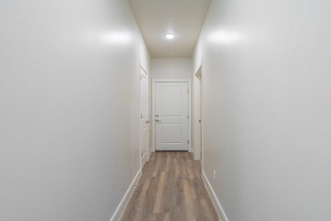 Building Photo - 548 N 550 W