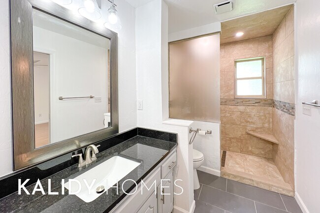 Building Photo - 3501 Baird Dr