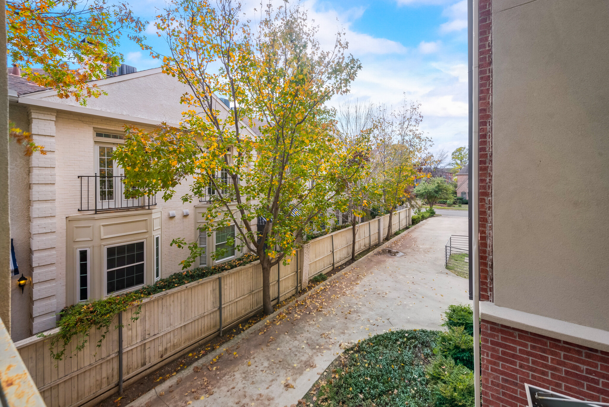 Nestled in a tranquil and tree lined neighborhood walking distance to Whole Foods and Highland Park. - 4434 Holland Ave