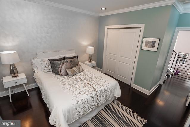 Building Photo - 1357 N Mascher St