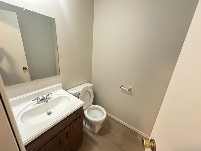 Building Photo - 2518 Leeper Dr