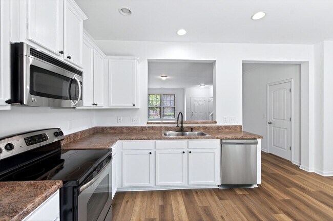 Building Photo - 4509 Middletown Dr