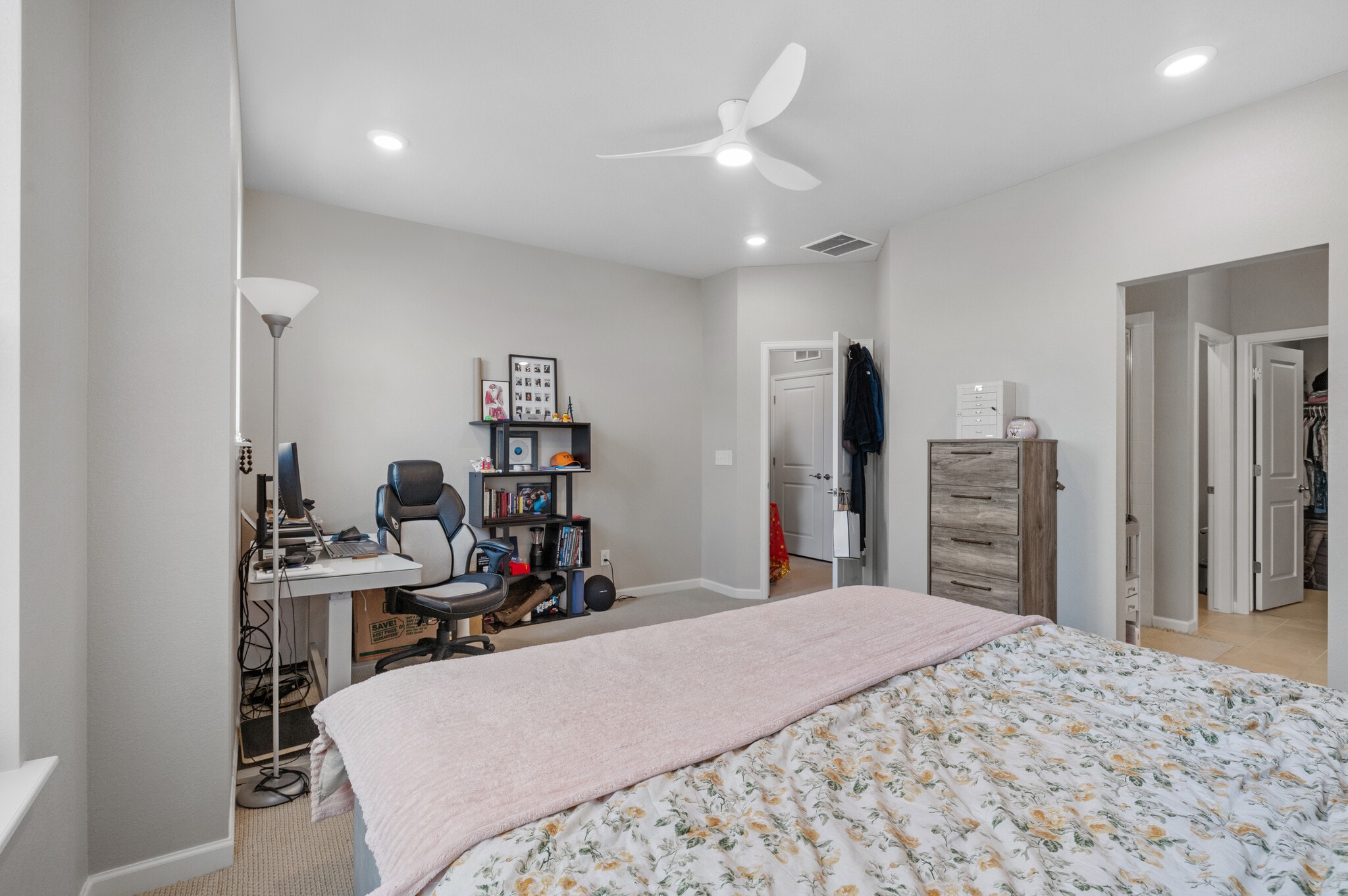 Building Photo - 1837 S Poplar Ct