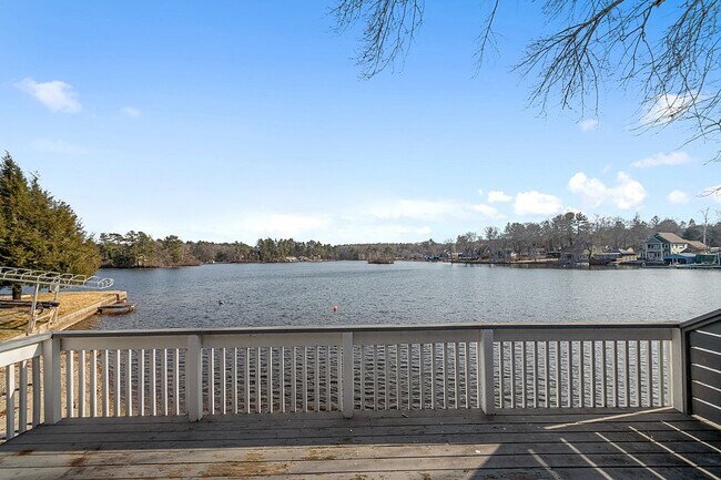 Building Photo - 52 Point Pleasant Rd