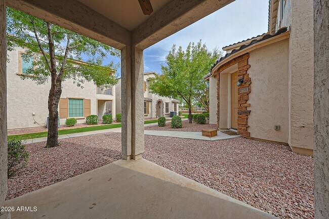 Building Photo - 17717 W Mandalay Ln
