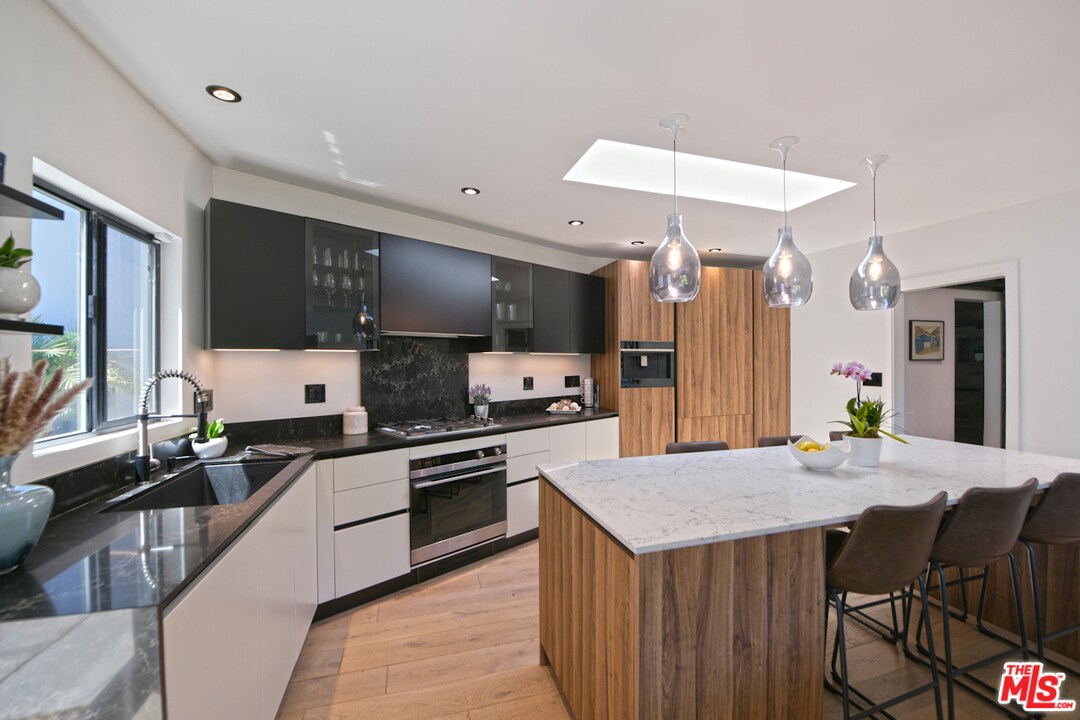 Building Photo - 2795 Woodshire Dr