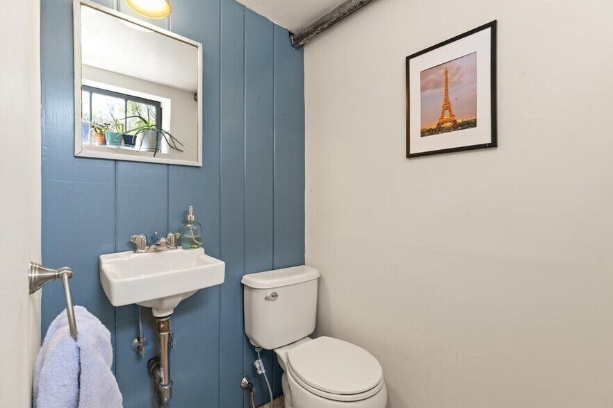 Building Photo - 7 Marrigan St