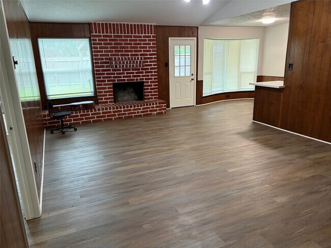 Building Photo - 12719 Huntington Field Dr