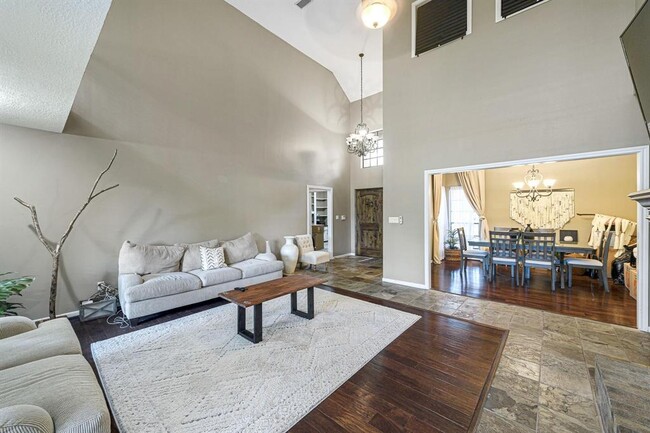 Building Photo - 1627 Rambling Stone Dr