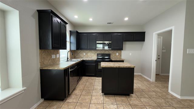 Building Photo - 14005 Silkwood Dr