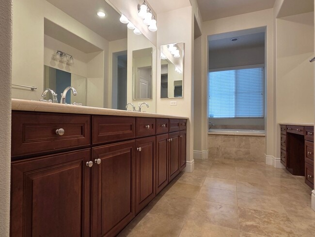 Building Photo - Stunning Spanish Colonial Home in the La C...