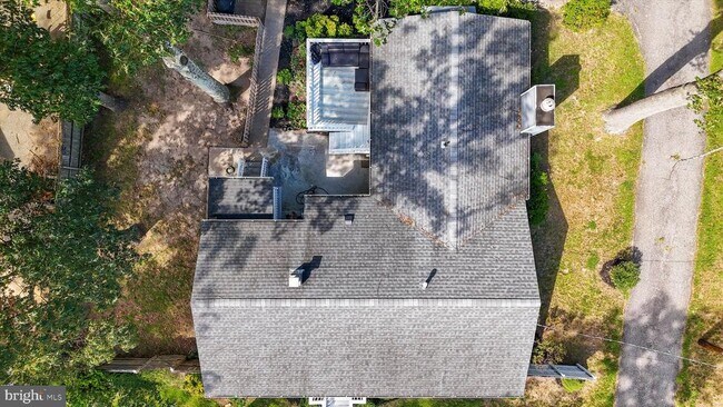Building Photo - 7960 Telegraph Rd