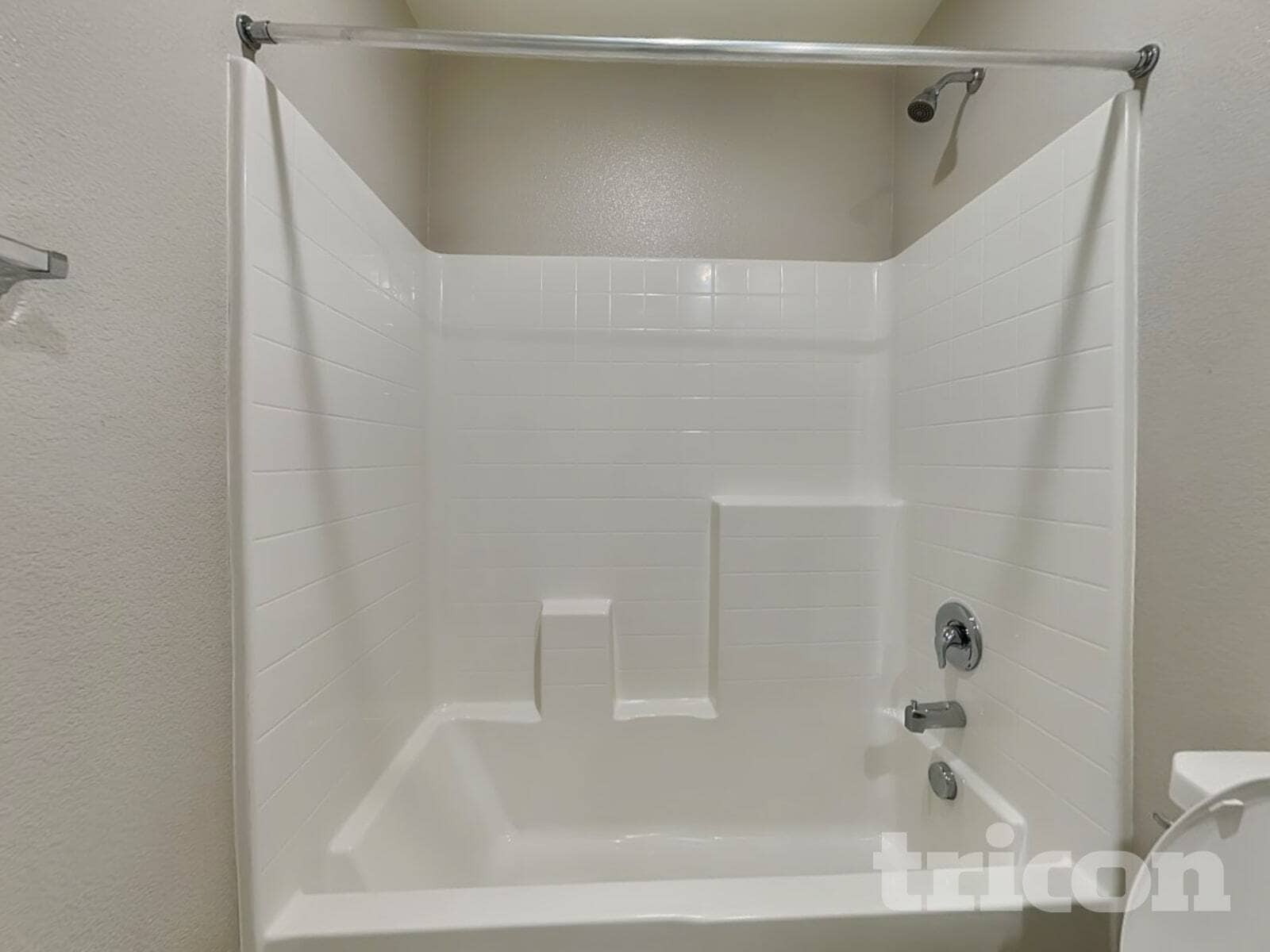 Building Photo - 8956 Wolf River Dr