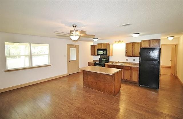 Building Photo - 112 Trailwood Rd