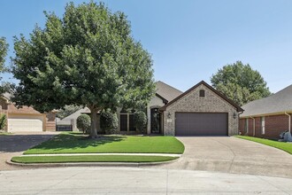 Building Photo - 7509 Bunker Ct