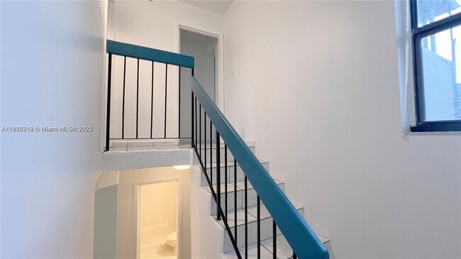 Building Photo - 1650 SW 125th Ct