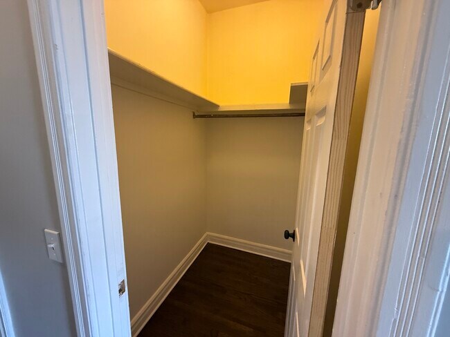 Building Photo - 1239 S Spaulding Ave