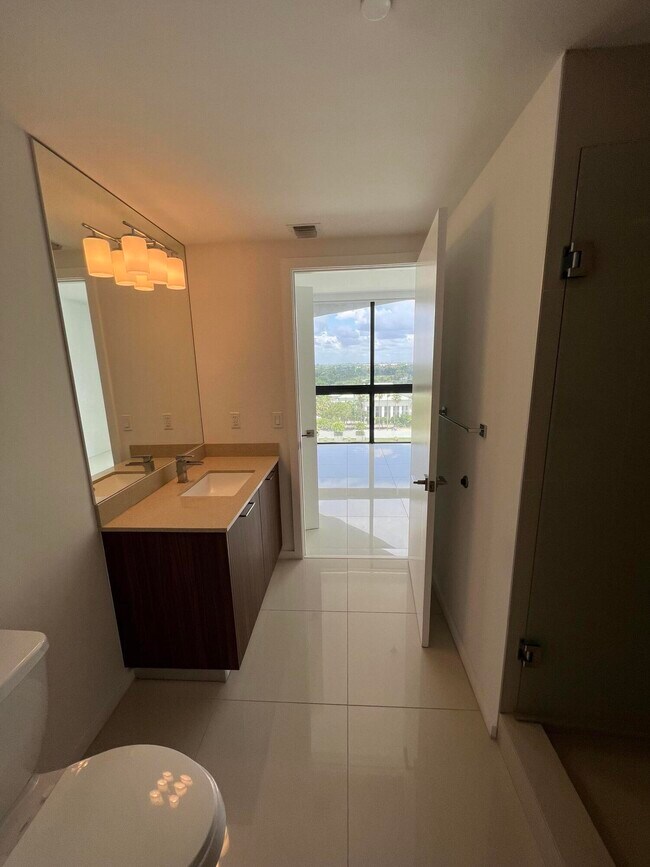 Building Photo - 5300 Paseo Blvd