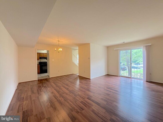Building Photo - 6802 Perry Penney Dr