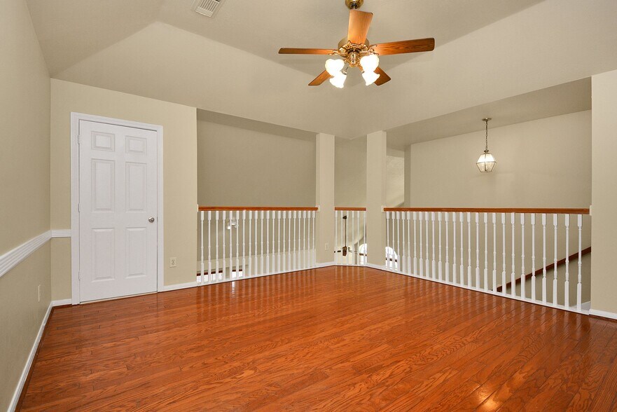 Building Photo - 4123 Valedon Ln