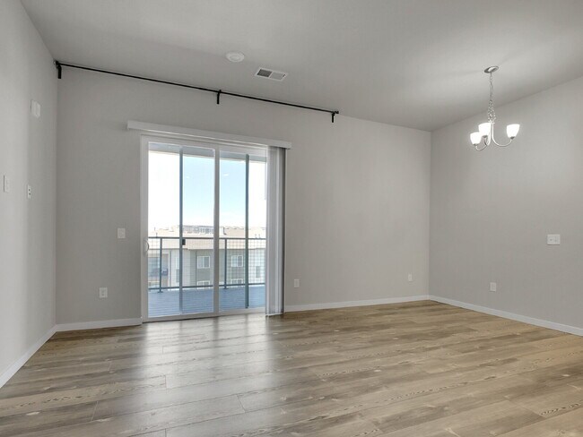 Building Photo - $2,195 - 2 Bed, 2 Bath Condo in Parker wit...