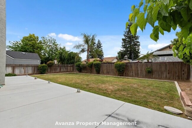 Building Photo - 3bed/2.5 bath Home for Rent 4129 W. Regency Ave Fresno, CA 93727