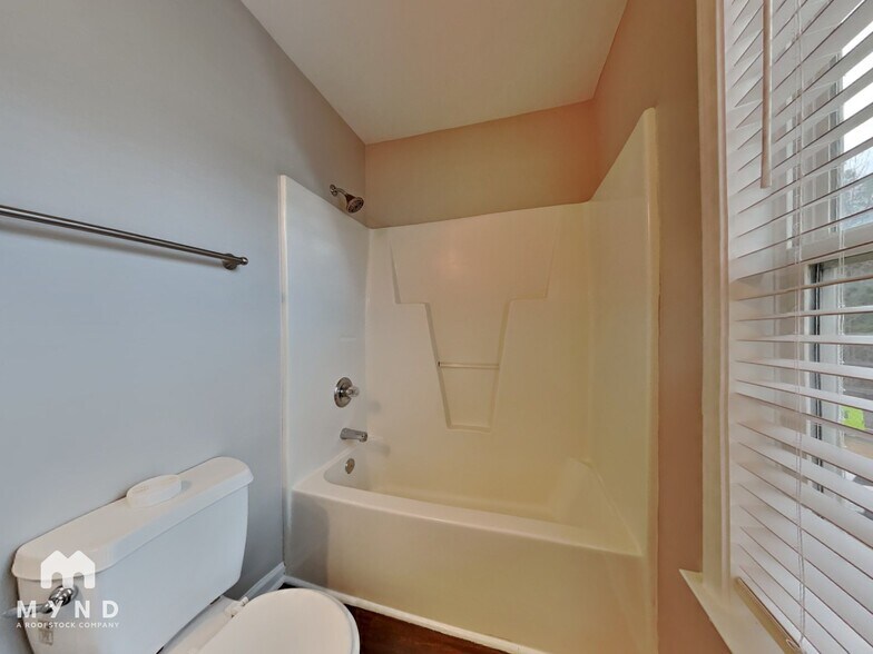 Building Photo - 403 Whitehall Ct