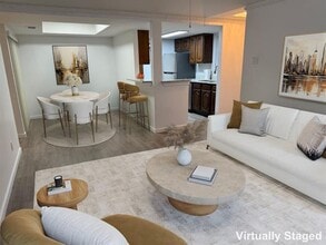 Building Photo - 8510 Park Ln