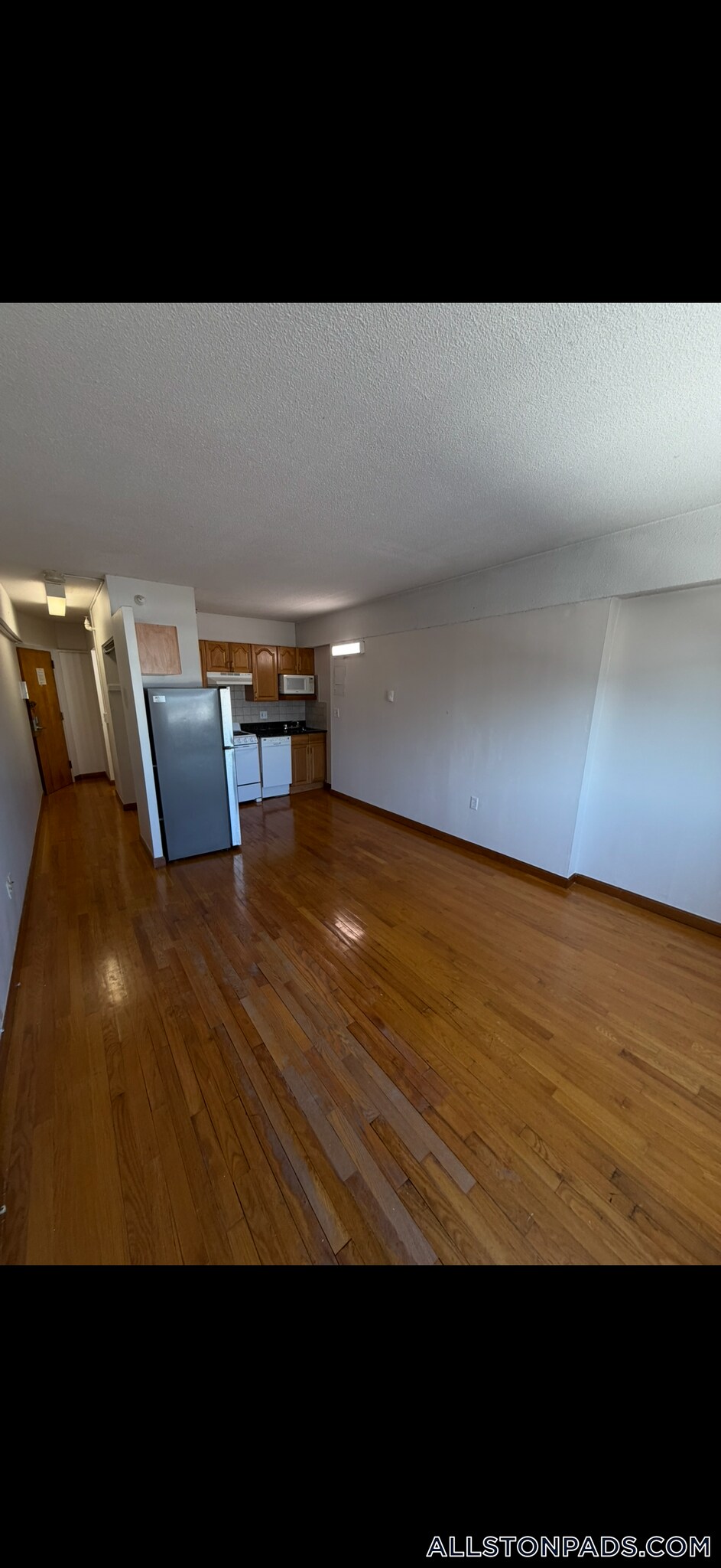 Building Photo - 1110 Commonwealth Ave