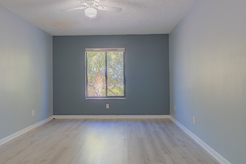 Building Photo - 8215 Sun Spring Cir