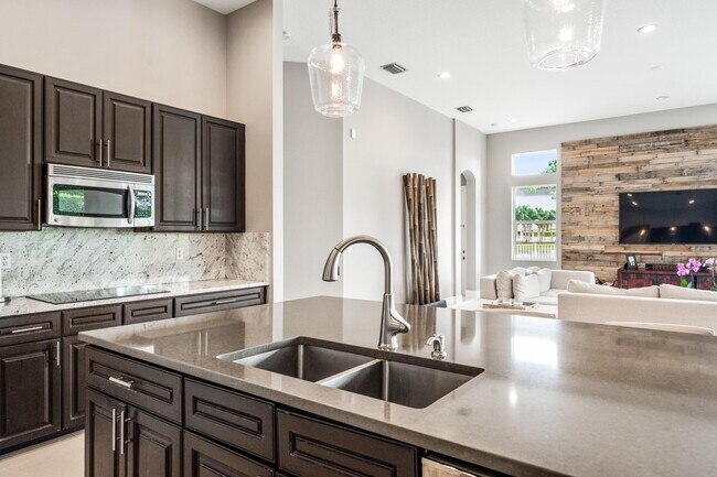 Building Photo - 11710 Paradise Cove Ln