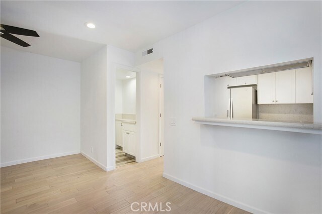 Building Photo - 552 Cypress Dr