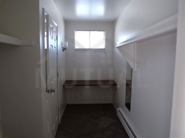 Building Photo - 147 Huronview Ct