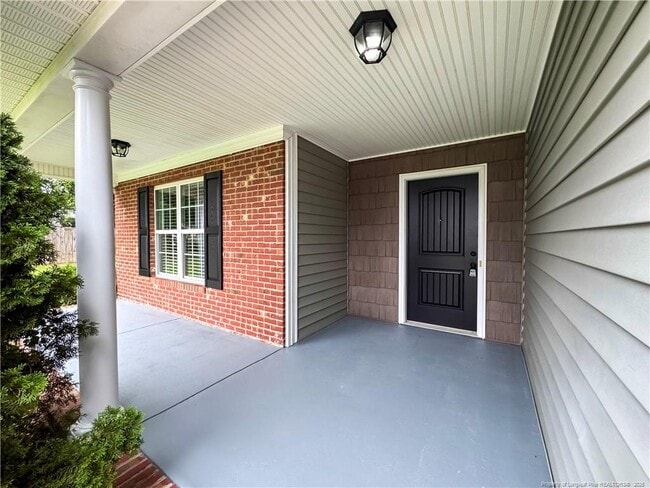 Building Photo - 7408 Paxton Dr