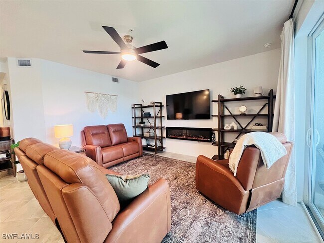 Primary Photo - 14251 Heritage Landing Blvd