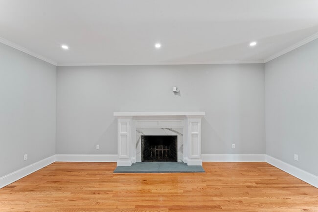 Building Photo - 80 3rd St