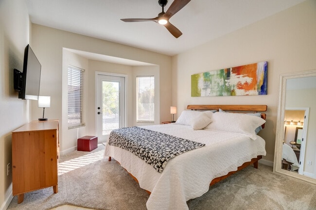 Building Photo - 15992 W Indigo Ln