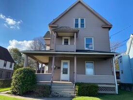 Building Photo - 1310 Stanley St